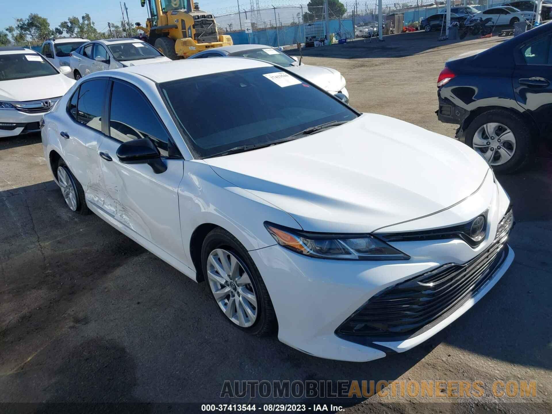 4T1B11HK3KU203344 TOYOTA CAMRY 2019