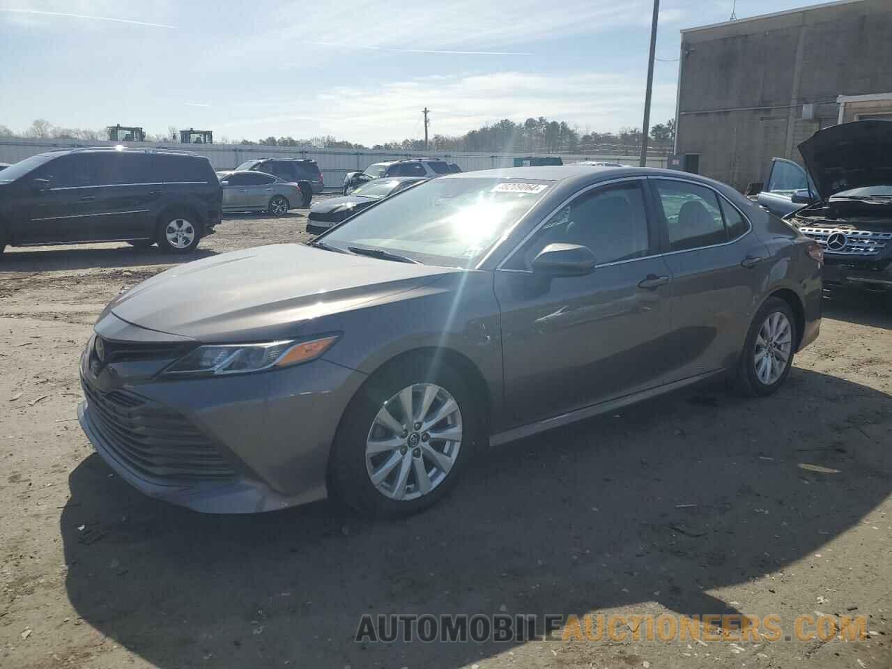 4T1B11HK3KU227255 TOYOTA CAMRY 2019