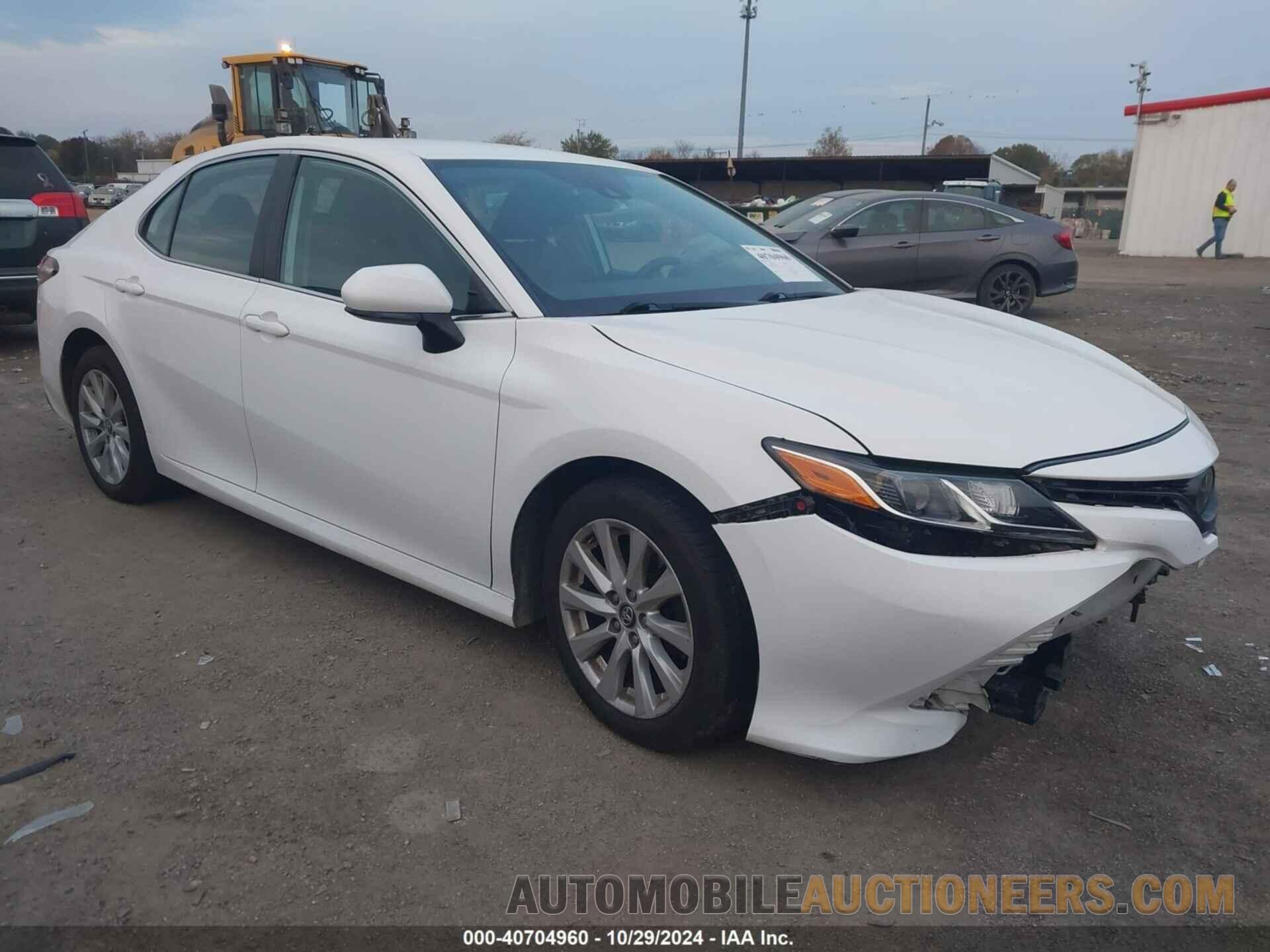 4T1B11HK3KU233301 TOYOTA CAMRY 2019