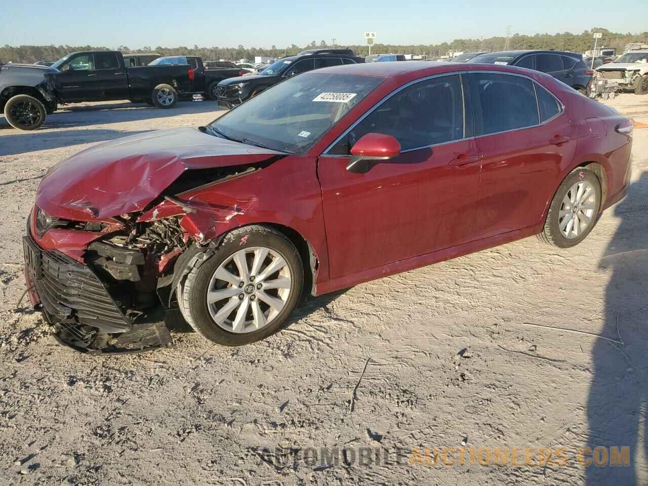 4T1B11HK3KU234528 TOYOTA CAMRY 2019