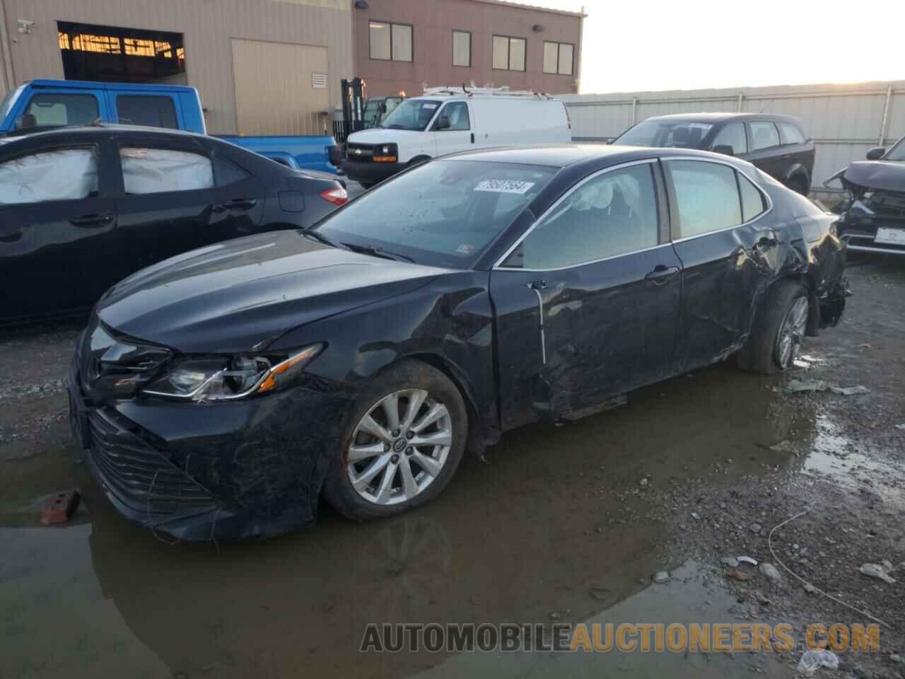 4T1B11HK3KU234724 TOYOTA CAMRY 2019