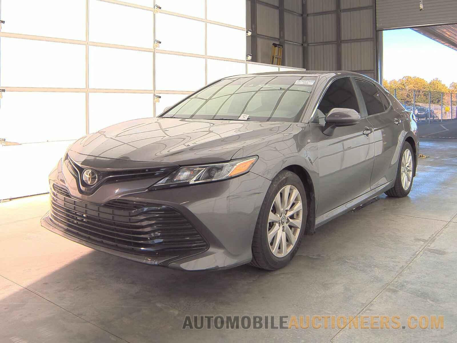 4T1B11HK3KU251703 Toyota Camry 2019