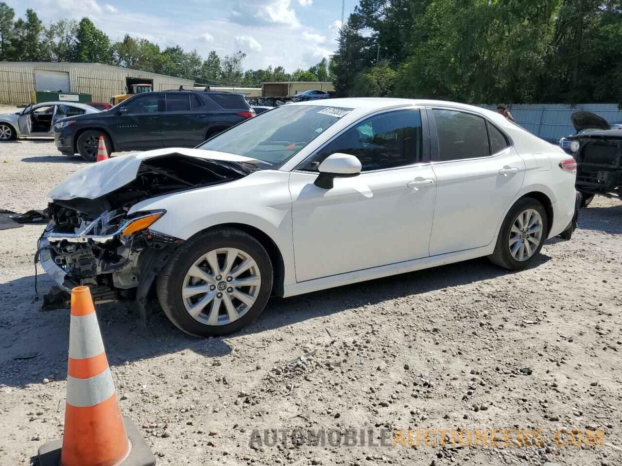 4T1B11HK3KU260241 TOYOTA CAMRY 2019