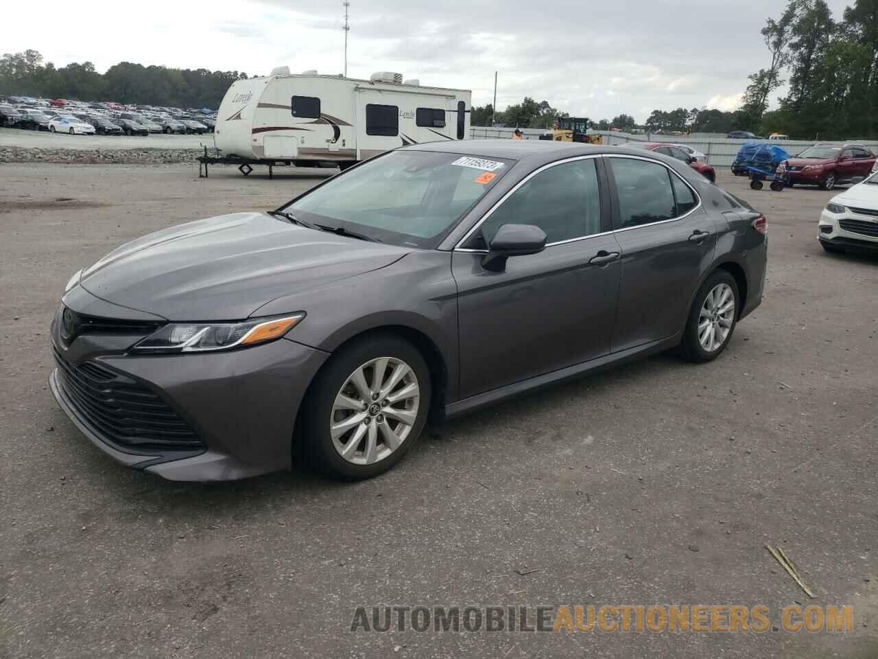 4T1B11HK3KU260952 TOYOTA CAMRY 2019