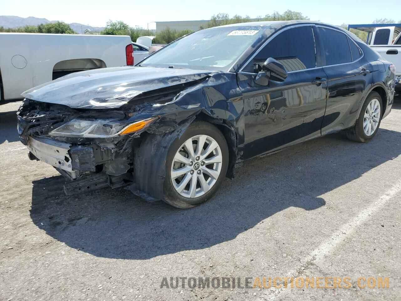 4T1B11HK3KU267724 TOYOTA CAMRY 2019