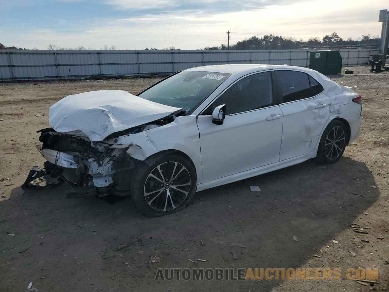 4T1B11HK3KU271725 TOYOTA CAMRY 2019