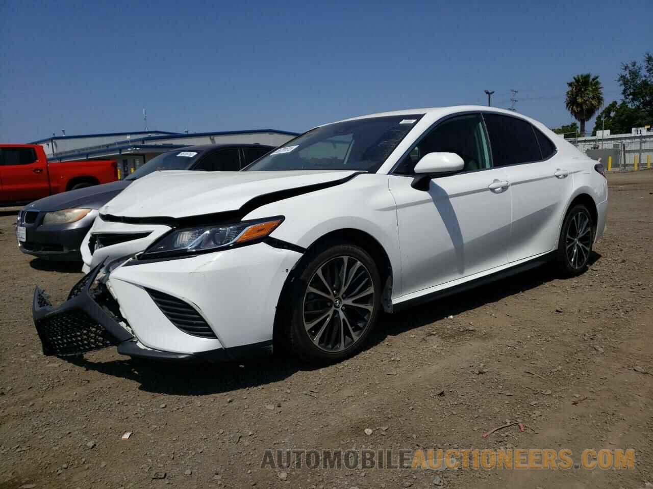 4T1B11HK3KU274933 TOYOTA CAMRY 2019