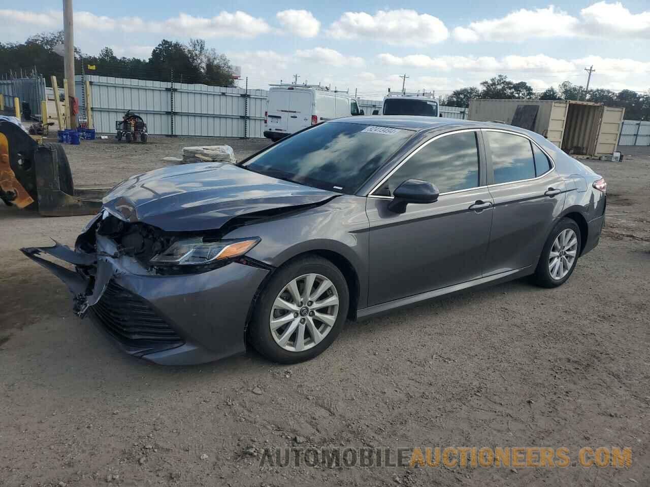 4T1B11HK3KU284782 TOYOTA CAMRY 2019