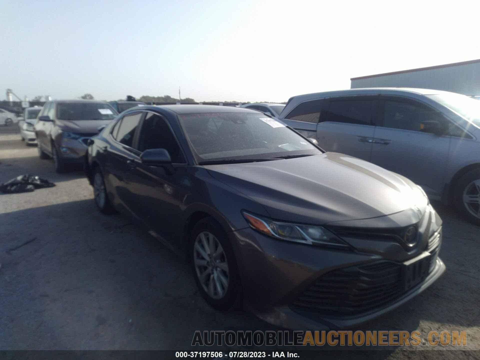 4T1B11HK3KU290663 TOYOTA CAMRY 2019