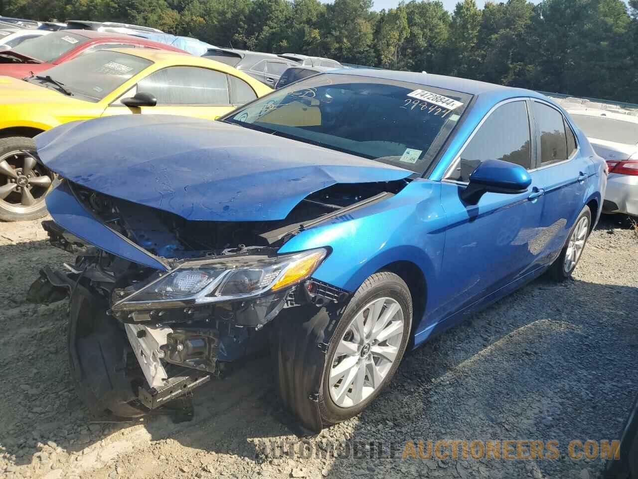 4T1B11HK3KU298424 TOYOTA CAMRY 2019