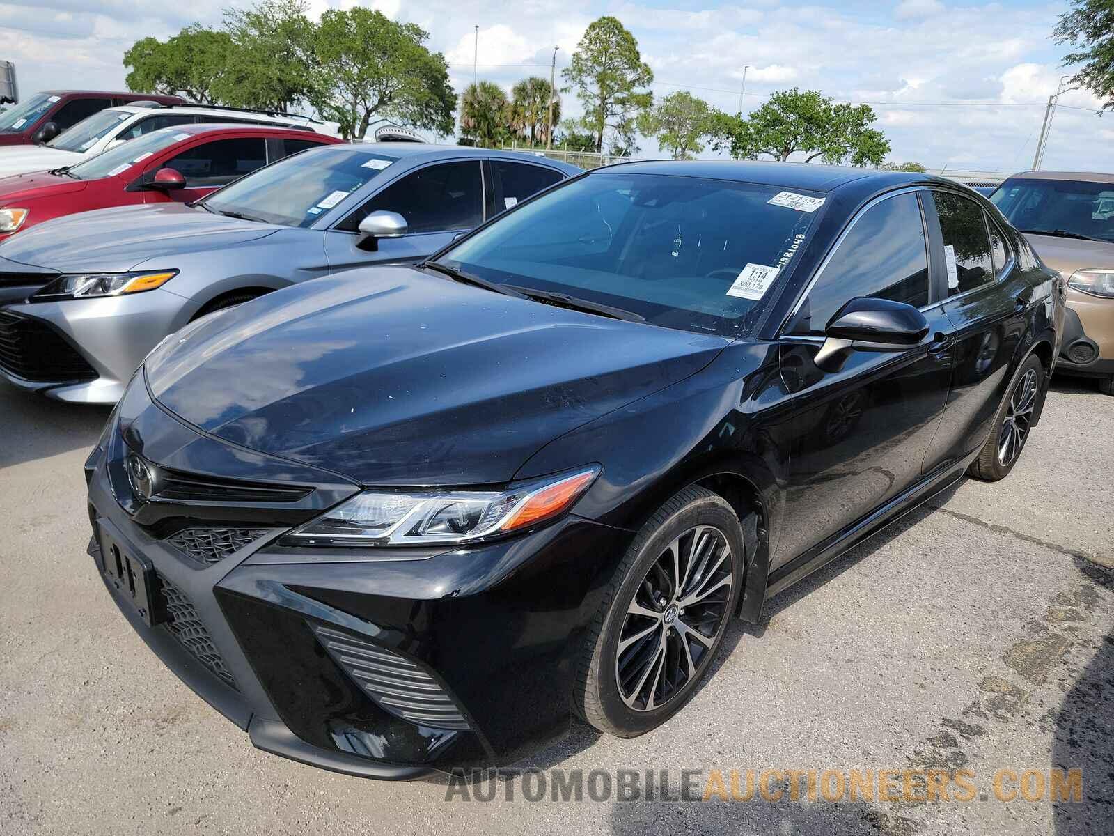 4T1B11HK3KU298858 Toyota Camry 2019