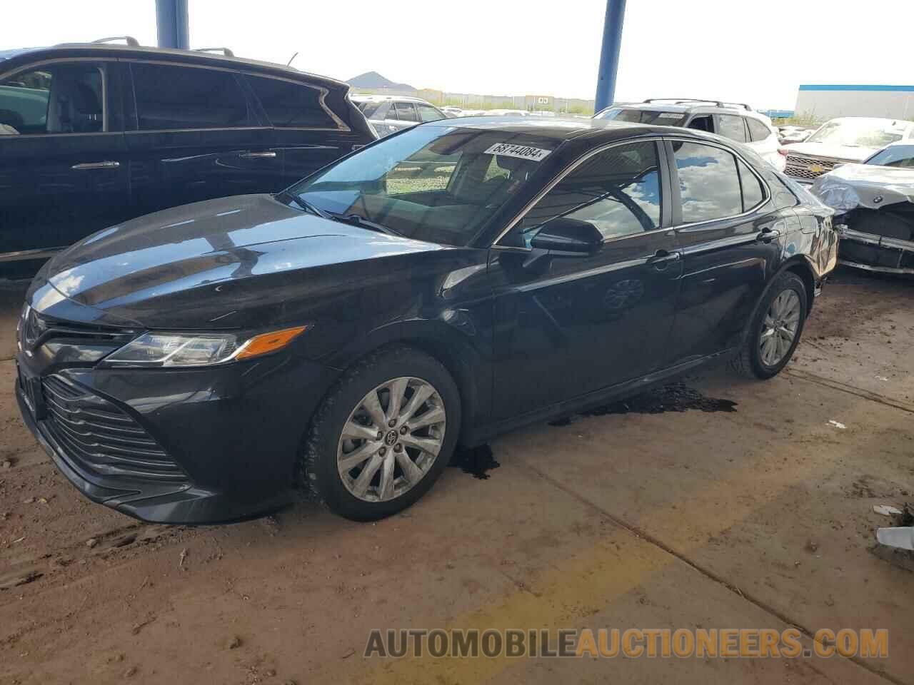 4T1B11HK3KU682722 TOYOTA CAMRY 2019