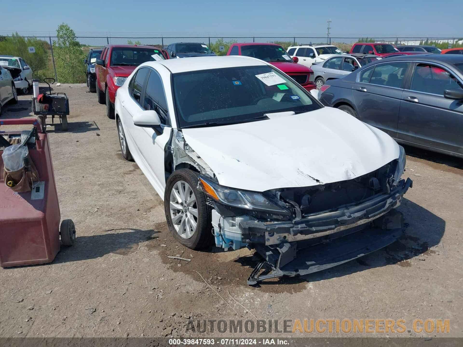 4T1B11HK3KU685233 TOYOTA CAMRY 2019