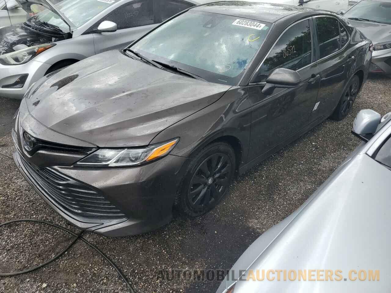 4T1B11HK3KU685300 TOYOTA CAMRY 2019