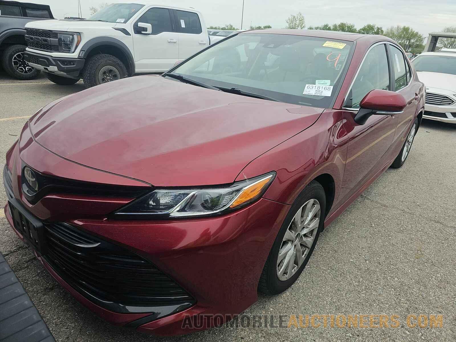 4T1B11HK3KU690044 Toyota Camry 2019