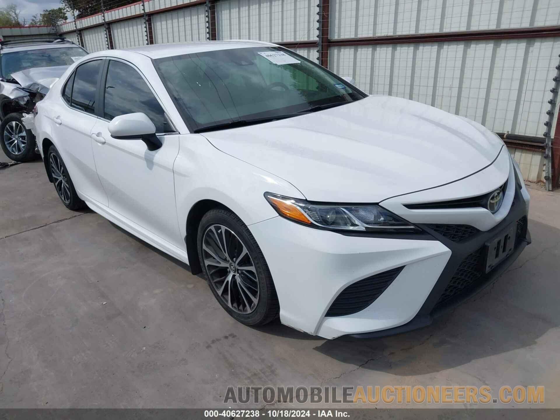 4T1B11HK3KU695728 TOYOTA CAMRY 2019