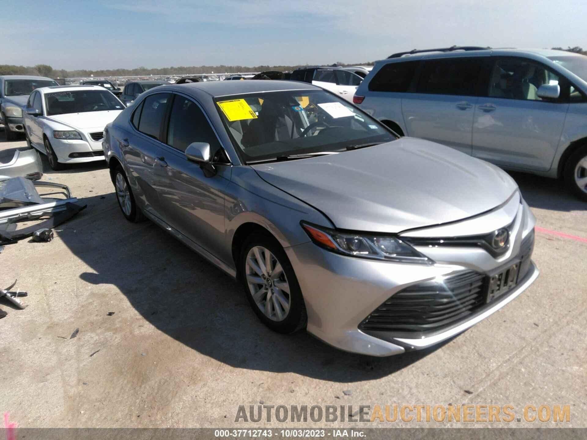 4T1B11HK3KU698404 TOYOTA CAMRY 2019