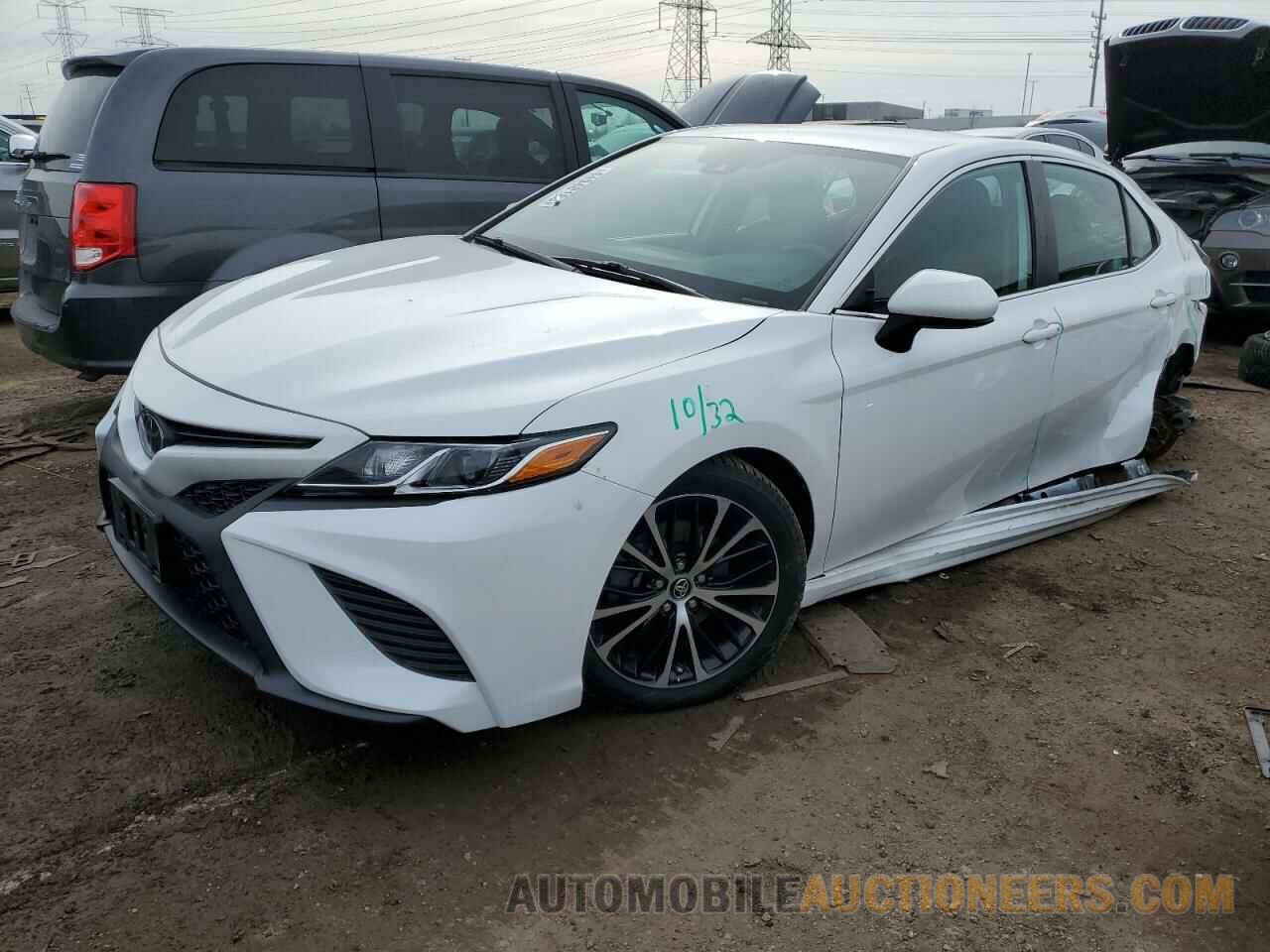 4T1B11HK3KU699729 TOYOTA CAMRY 2019