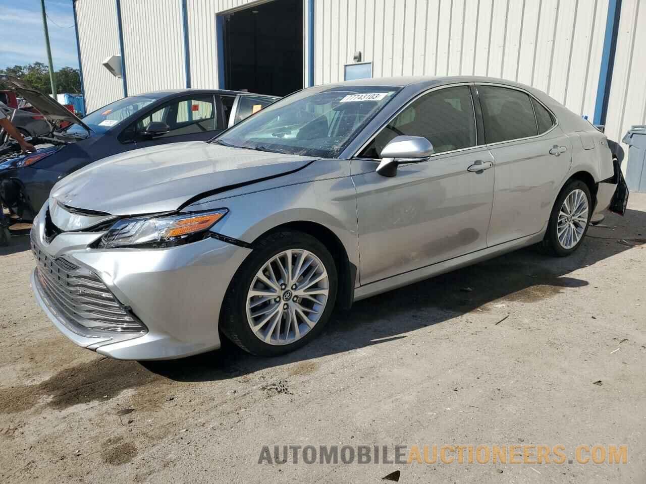 4T1B11HK3KU700569 TOYOTA CAMRY 2019