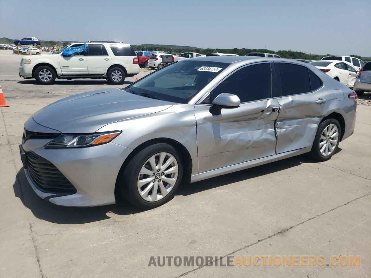 4T1B11HK3KU701057 TOYOTA CAMRY 2019