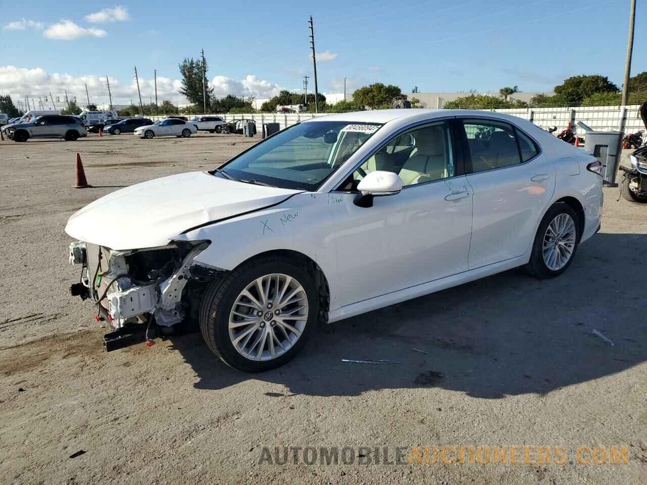 4T1B11HK3KU701592 TOYOTA CAMRY 2019