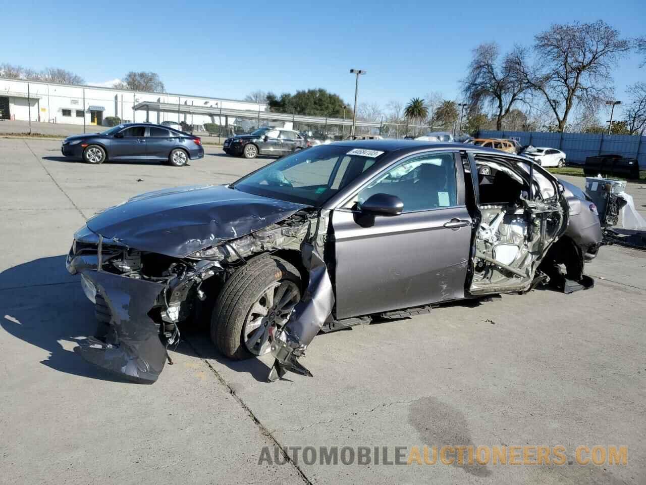 4T1B11HK3KU714519 TOYOTA CAMRY 2019