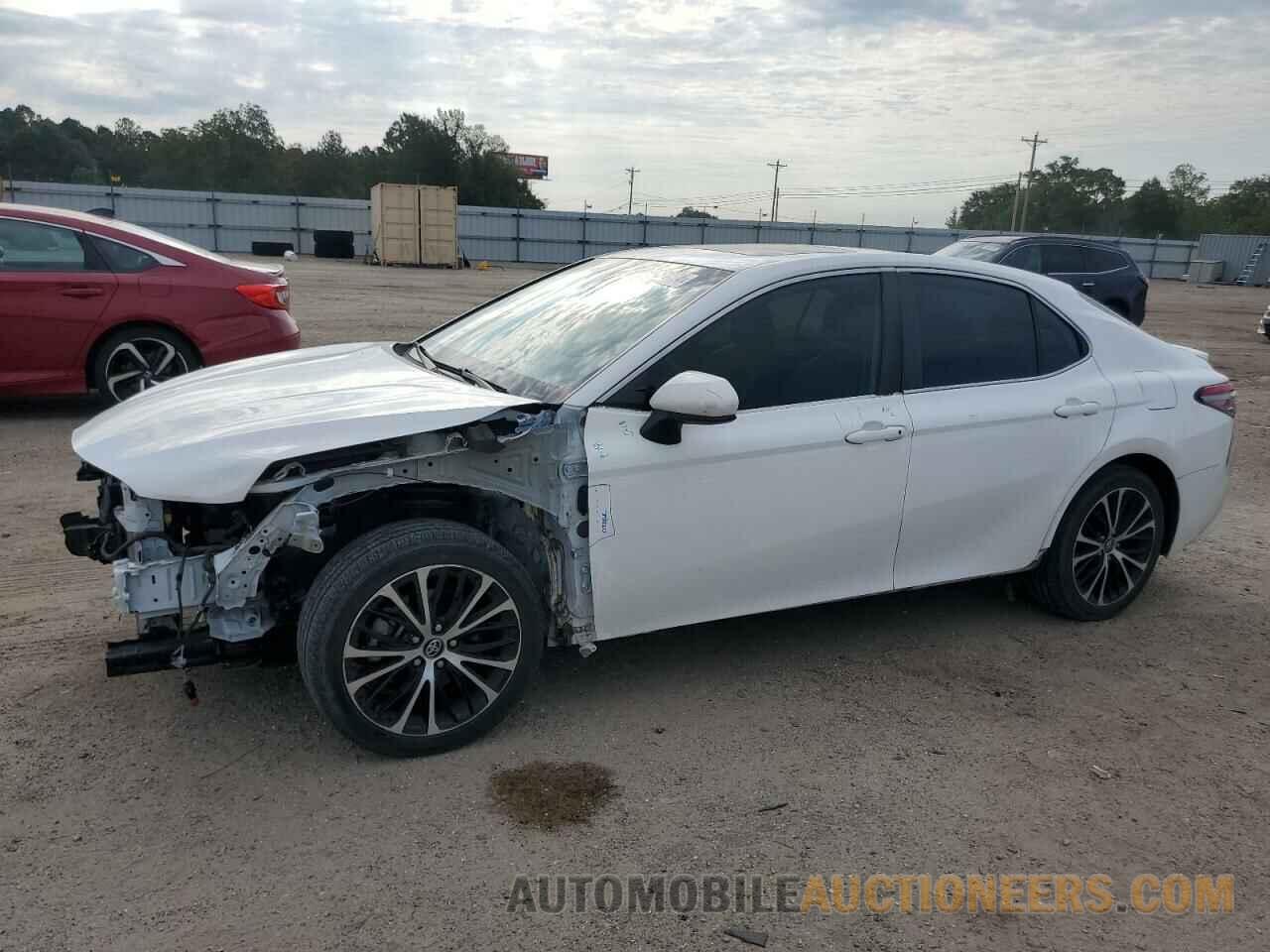 4T1B11HK3KU720269 TOYOTA CAMRY 2019