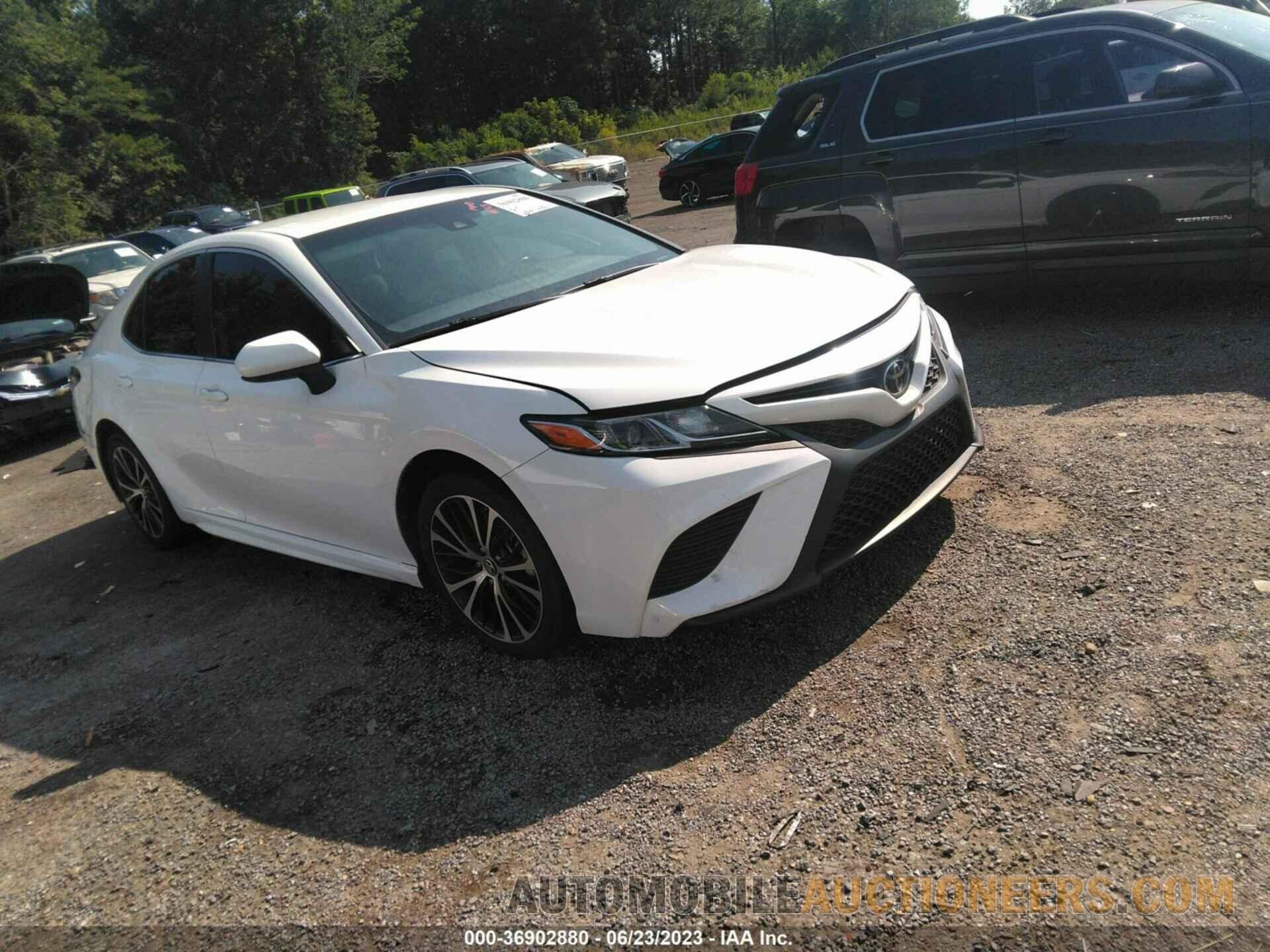 4T1B11HK3KU727609 TOYOTA CAMRY 2019