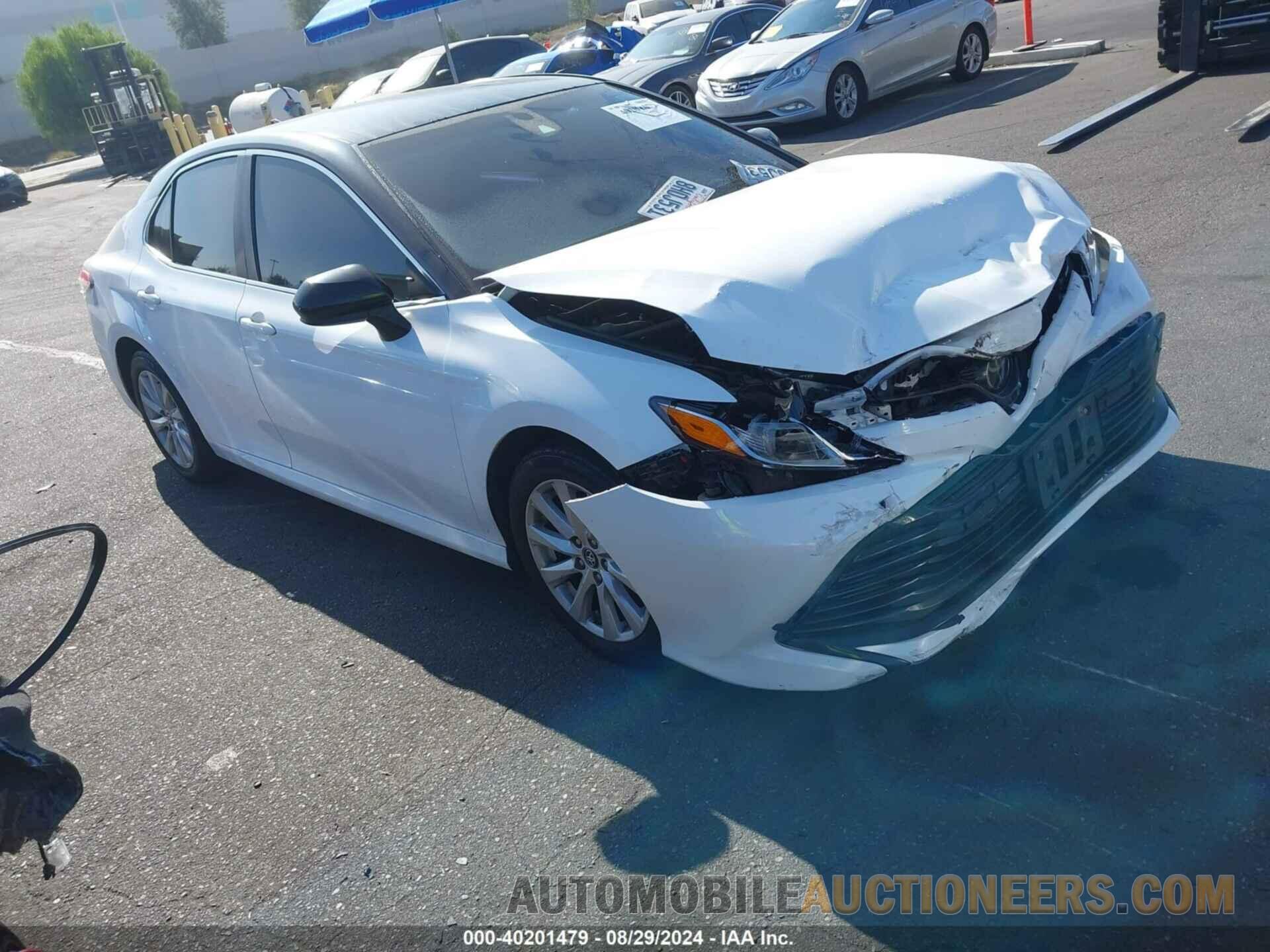 4T1B11HK3KU727688 TOYOTA CAMRY 2019