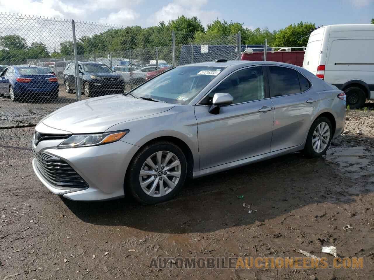 4T1B11HK3KU730879 TOYOTA CAMRY 2019