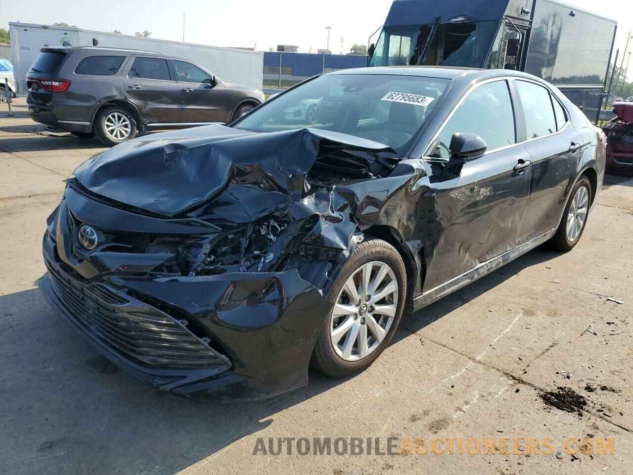 4T1B11HK3KU741557 TOYOTA CAMRY 2019