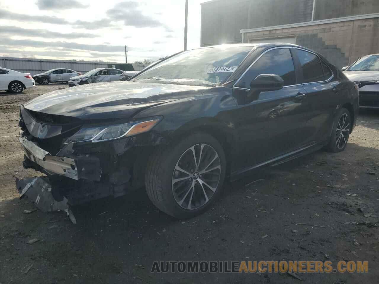 4T1B11HK3KU770282 TOYOTA CAMRY 2019