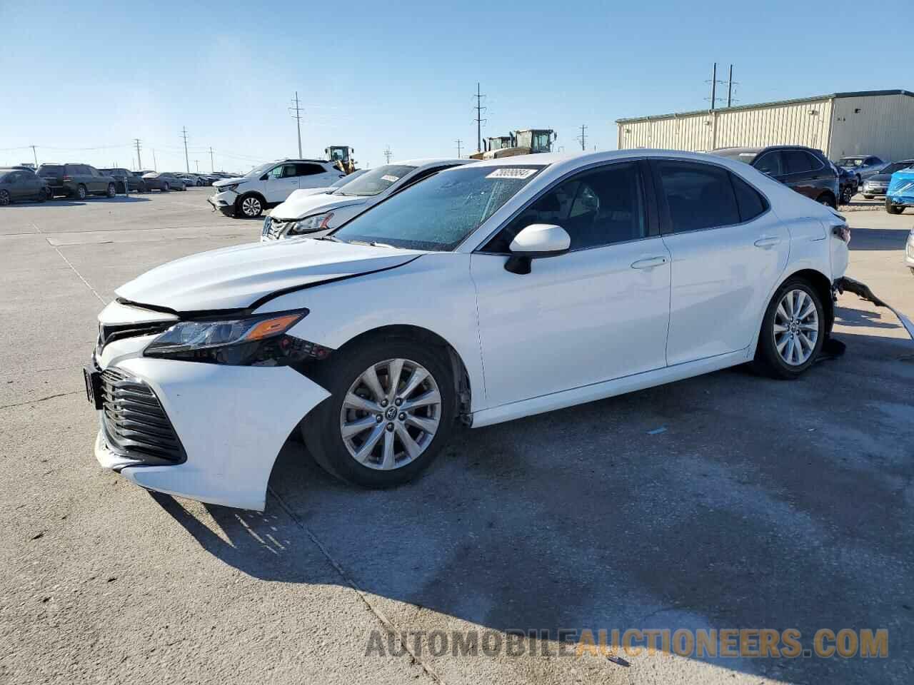 4T1B11HK3KU771352 TOYOTA CAMRY 2019