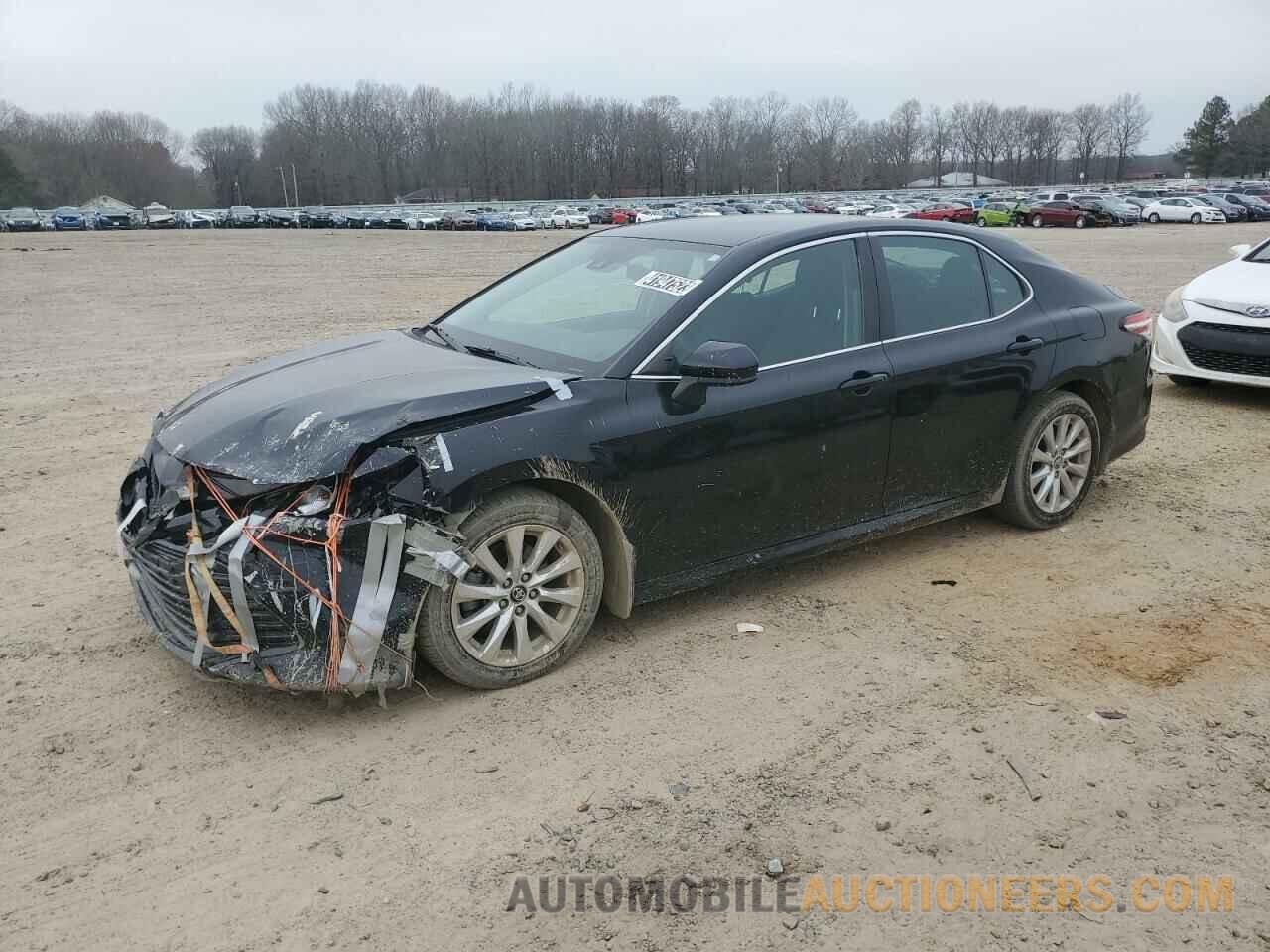 4T1B11HK3KU784117 TOYOTA CAMRY 2019