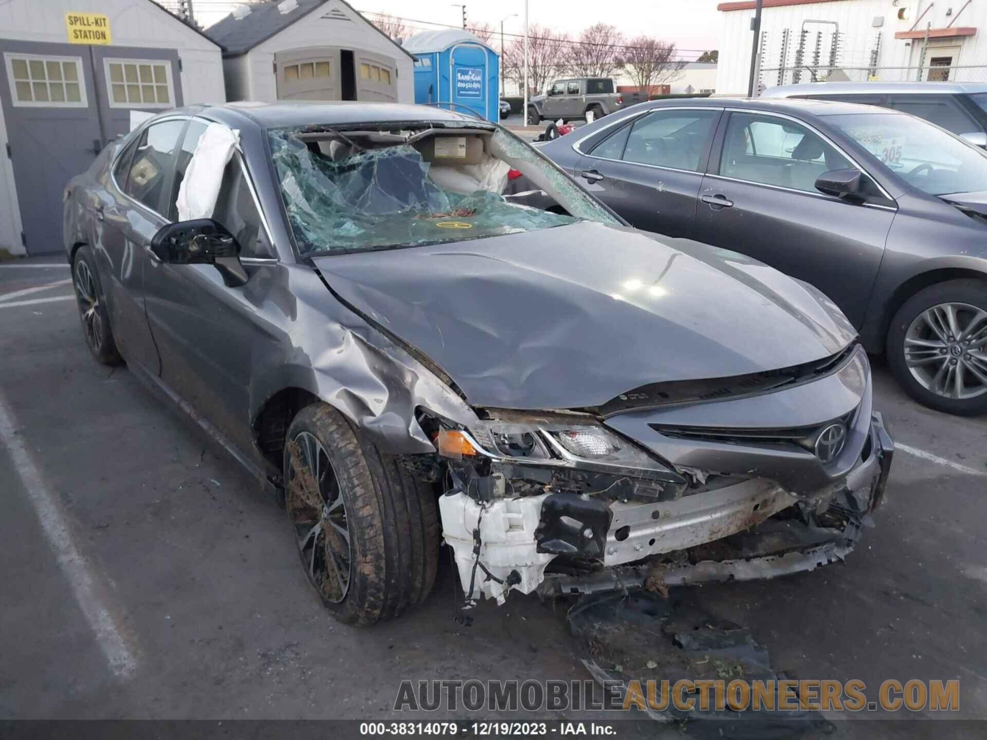 4T1B11HK3KU800008 TOYOTA CAMRY 2019