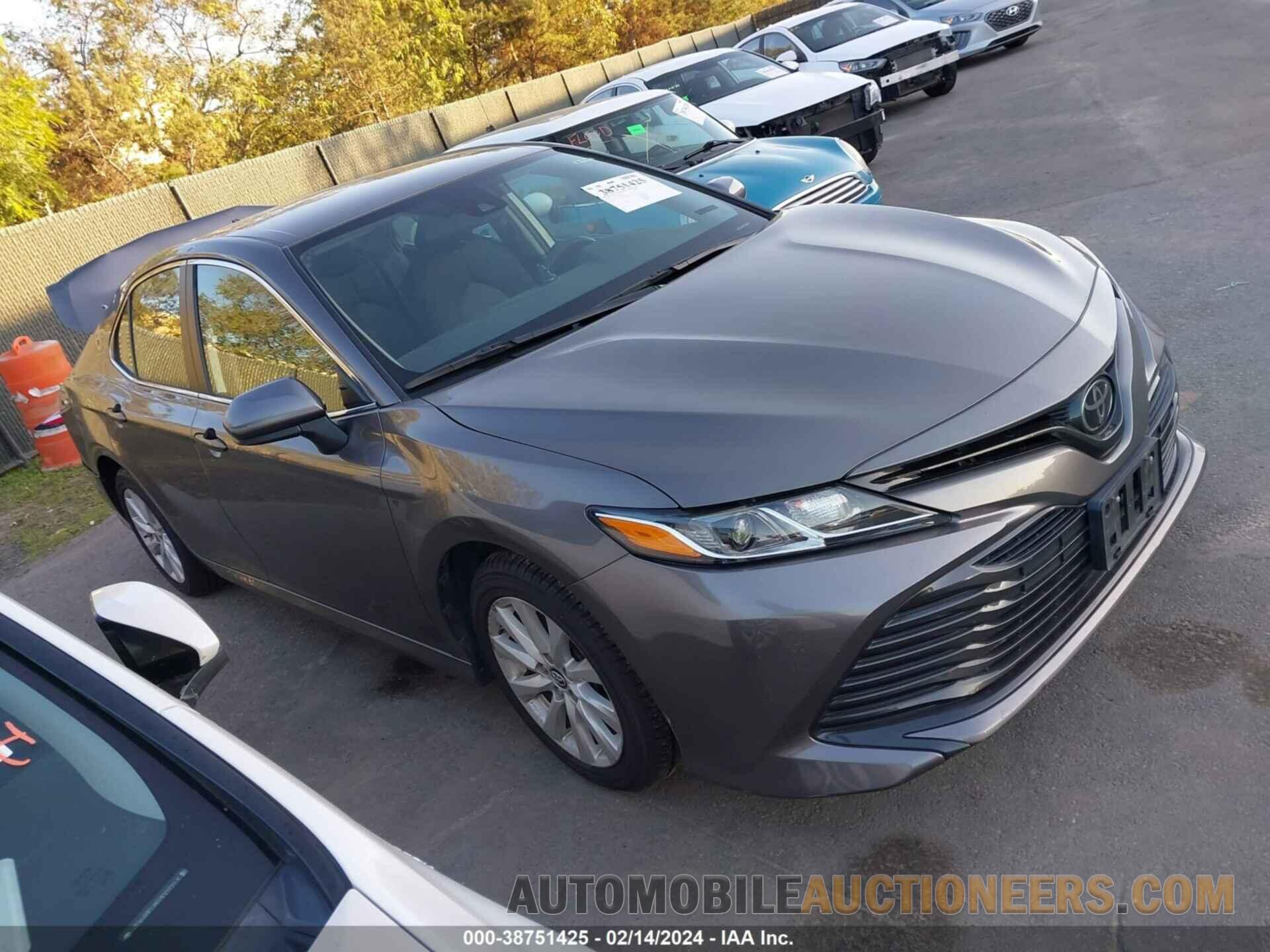 4T1B11HK3KU802776 TOYOTA CAMRY 2019