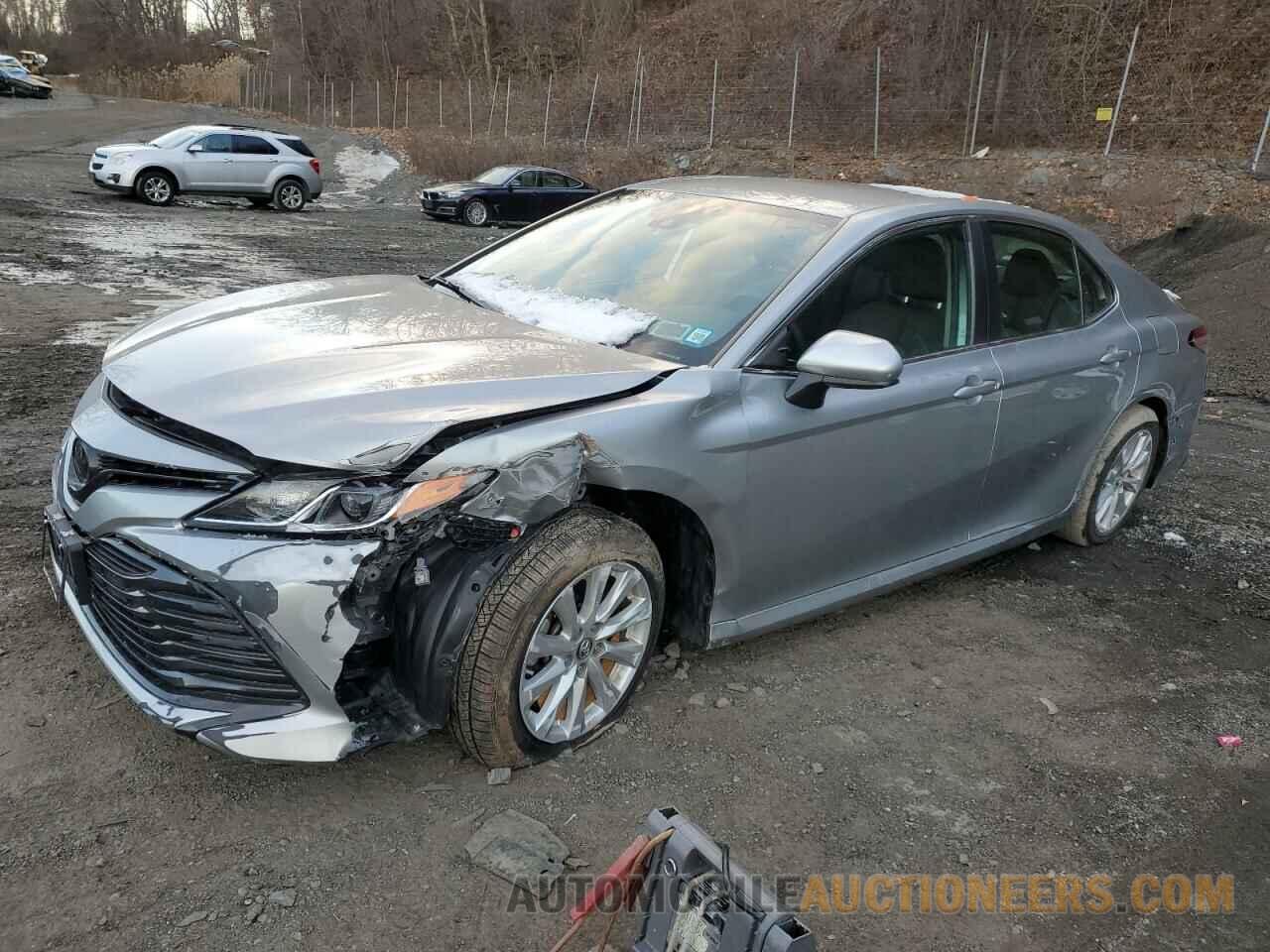 4T1B11HK3KU803135 TOYOTA CAMRY 2019