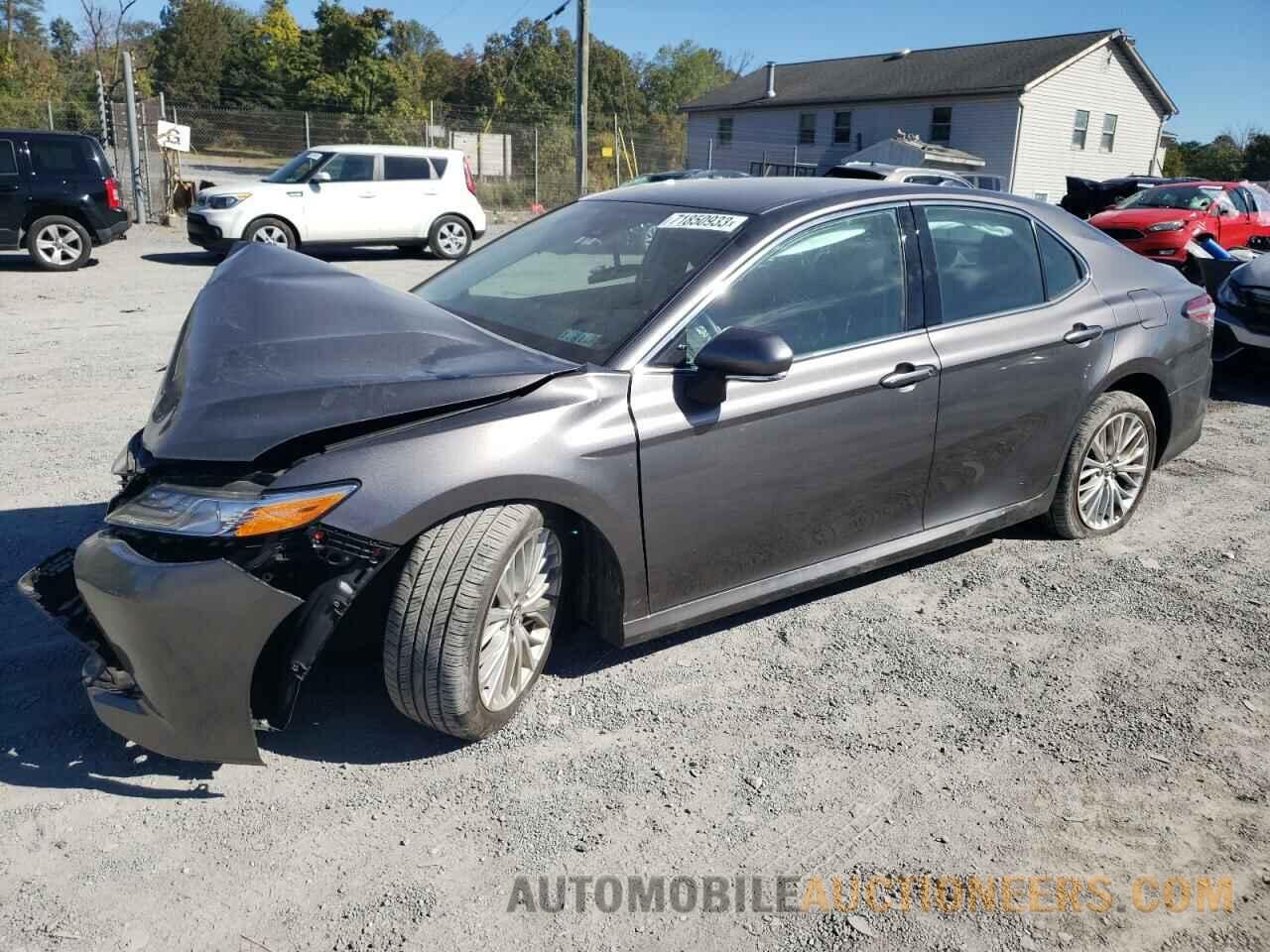 4T1B11HK3KU805712 TOYOTA CAMRY 2019