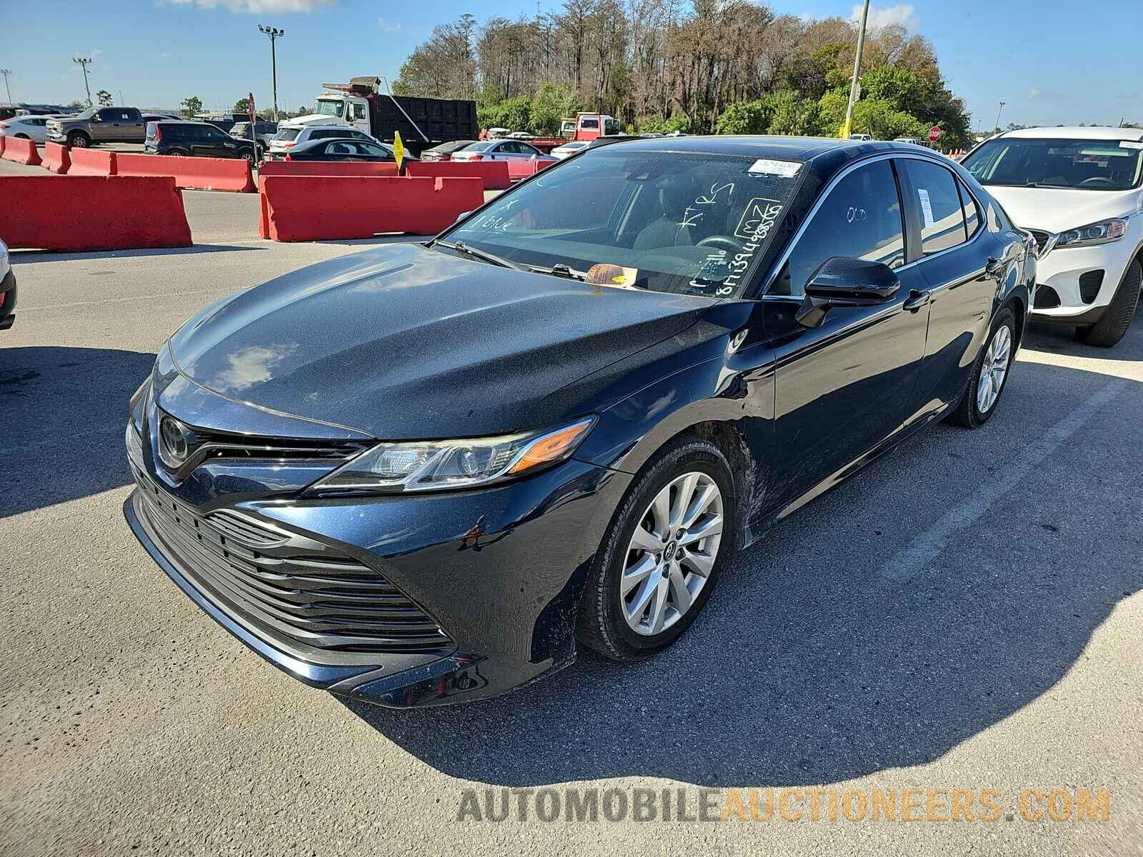 4T1B11HK3KU819139 Toyota Camry 2019