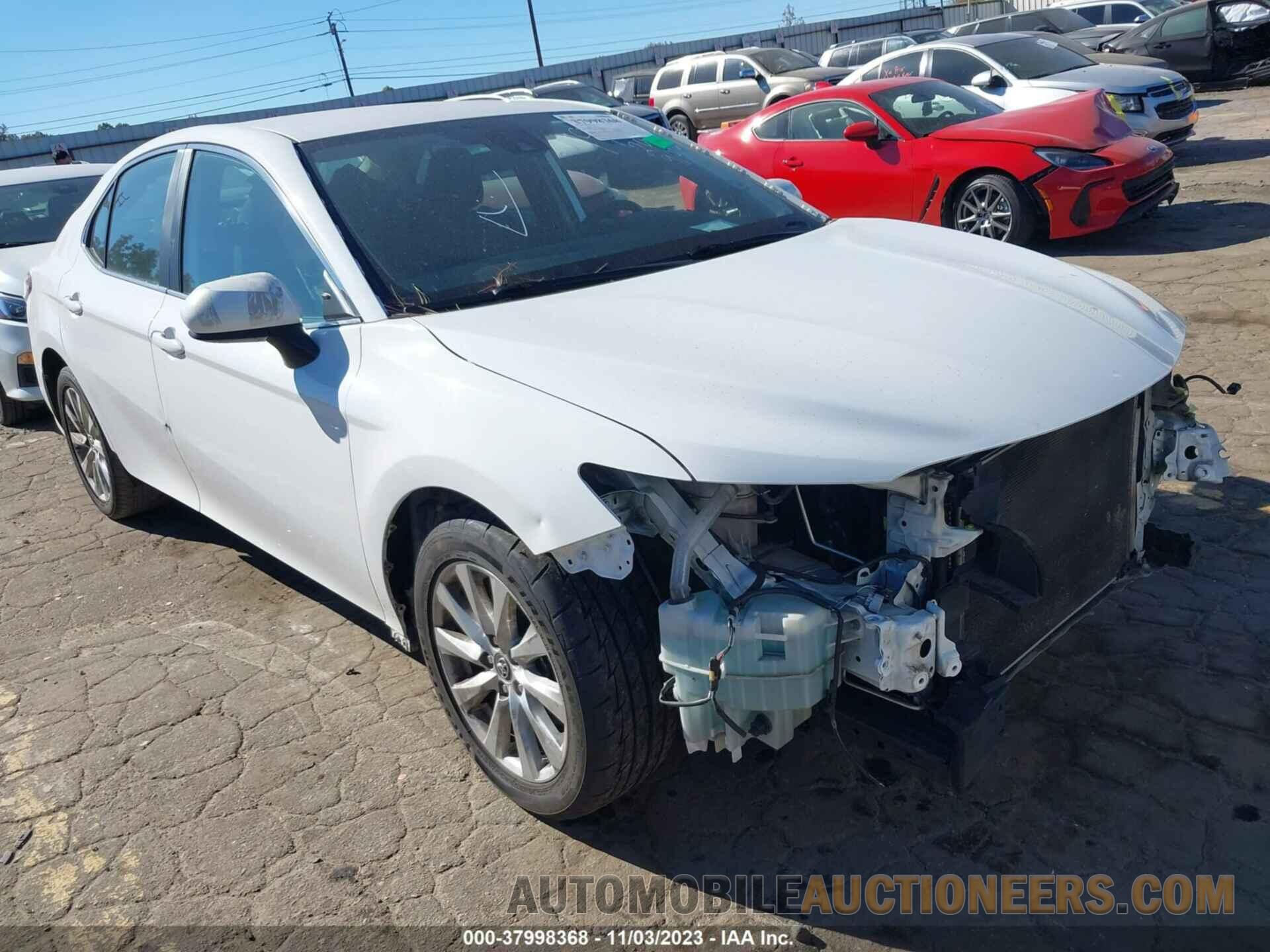 4T1B11HK3KU819240 TOYOTA CAMRY 2019