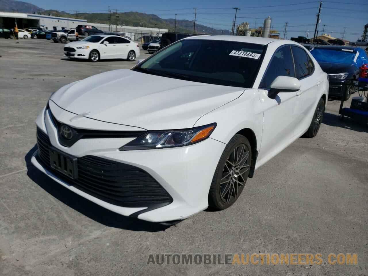 4T1B11HK3KU820176 TOYOTA CAMRY 2019