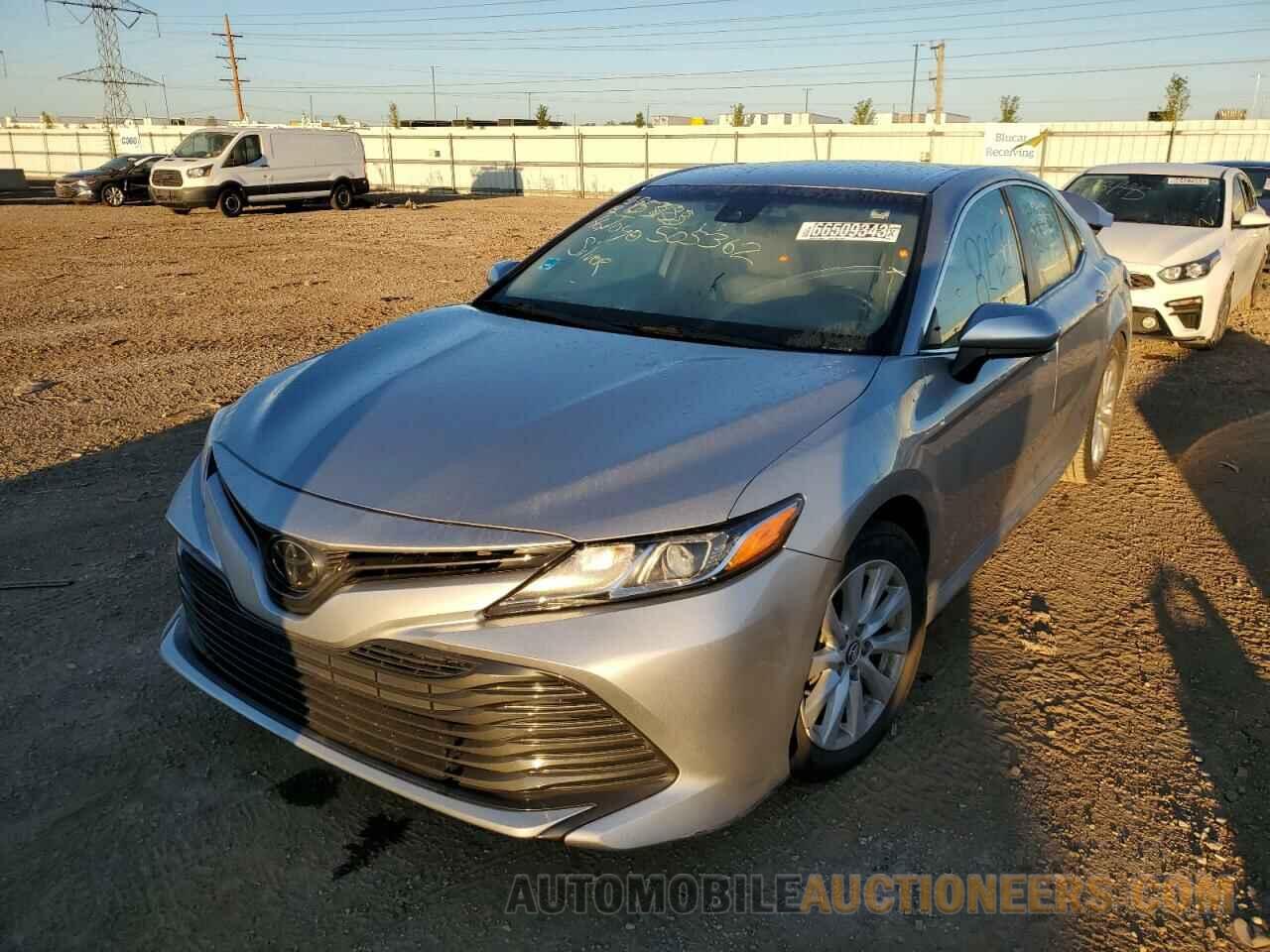 4T1B11HK3KU824566 TOYOTA CAMRY 2019