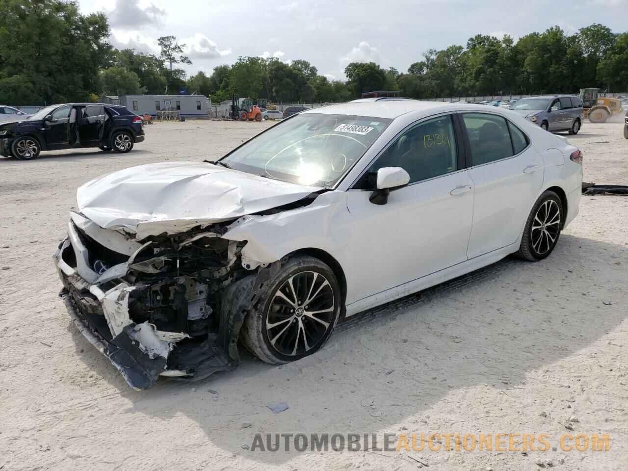 4T1B11HK3KU831100 TOYOTA CAMRY 2019