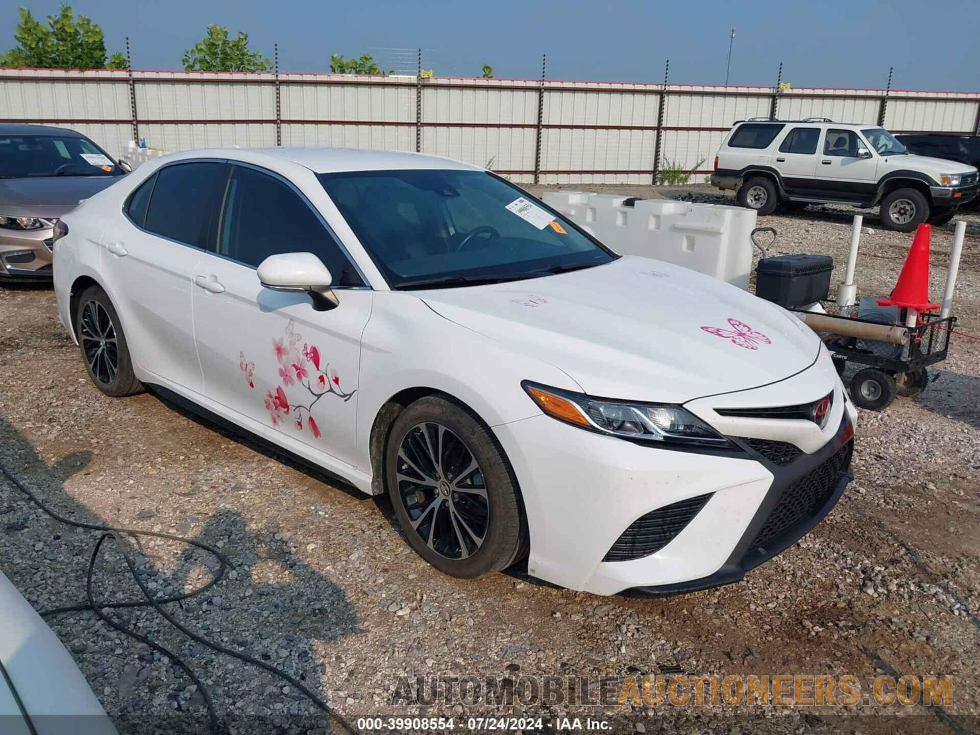 4T1B11HK3KU831713 TOYOTA CAMRY 2019