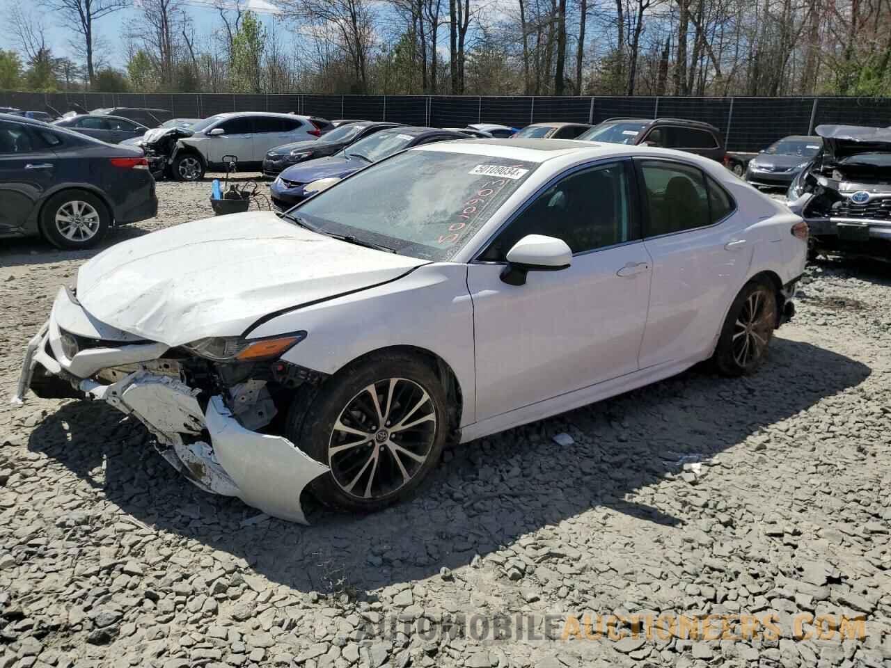 4T1B11HK3KU833123 TOYOTA CAMRY 2019