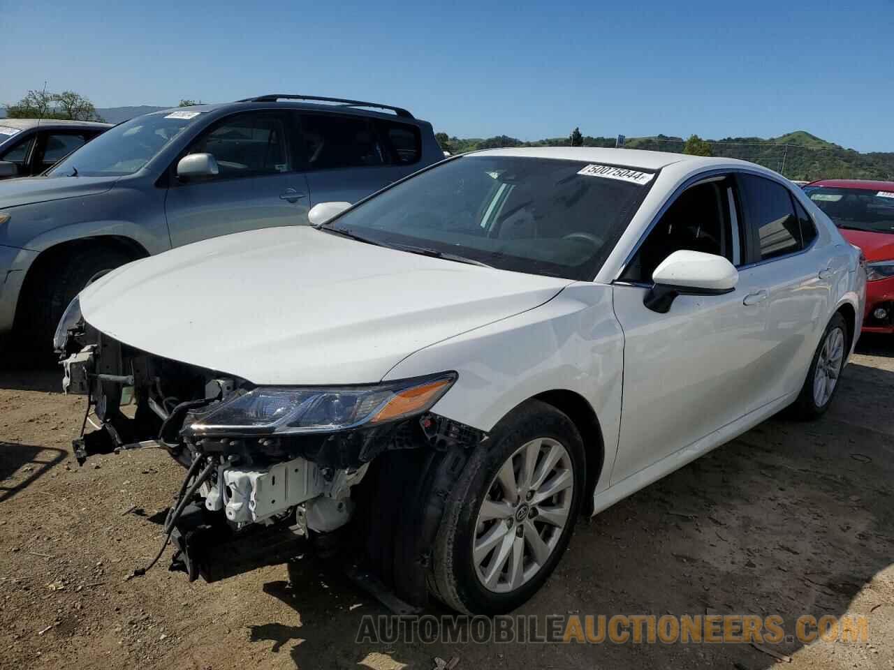 4T1B11HK3KU845563 TOYOTA CAMRY 2019