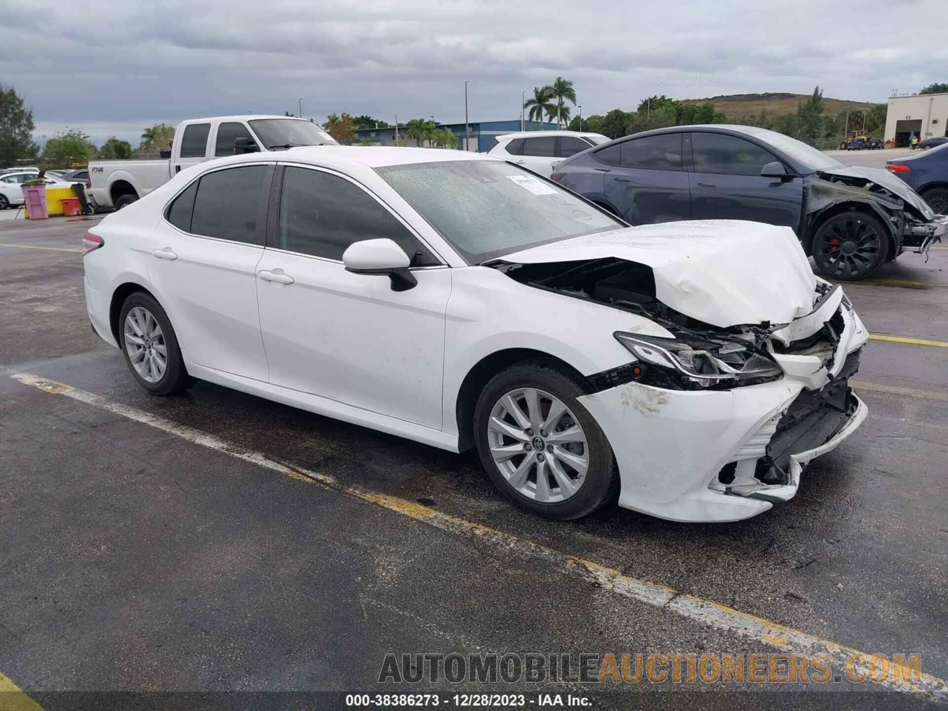 4T1B11HK3KU848575 TOYOTA CAMRY 2019