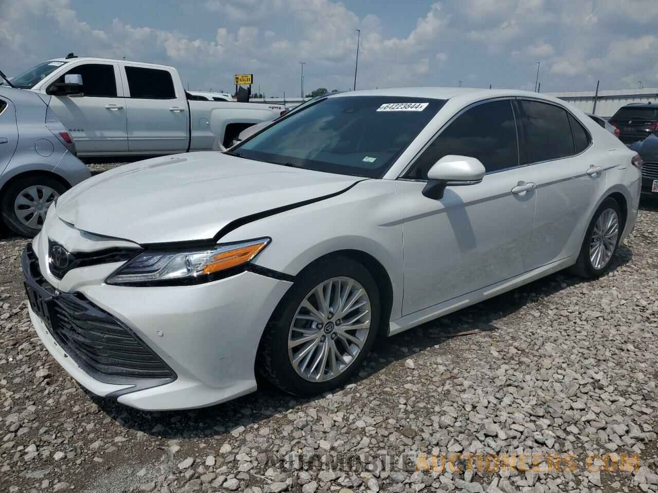 4T1B11HK4JU006200 TOYOTA CAMRY 2018