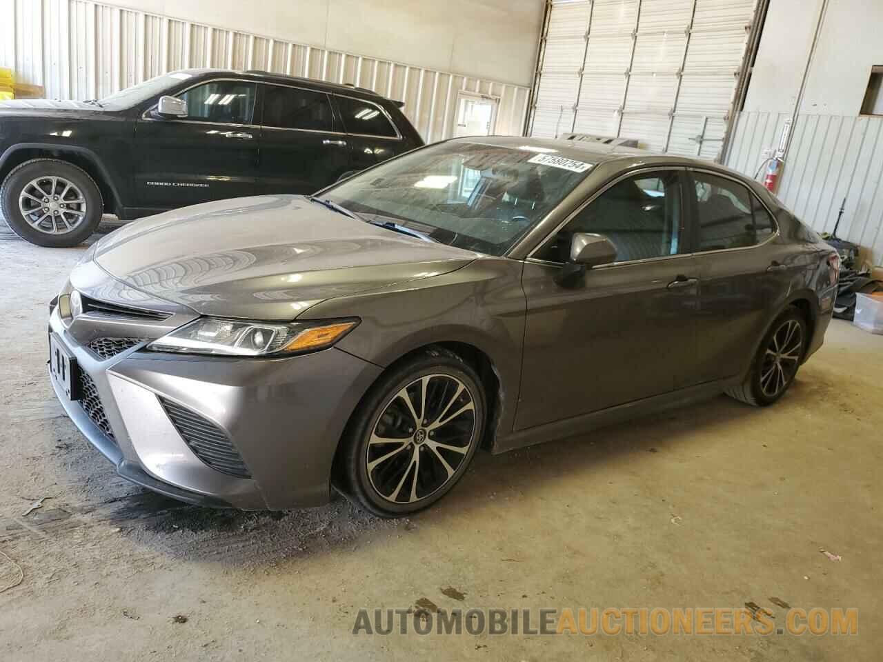 4T1B11HK4JU007265 TOYOTA CAMRY 2018