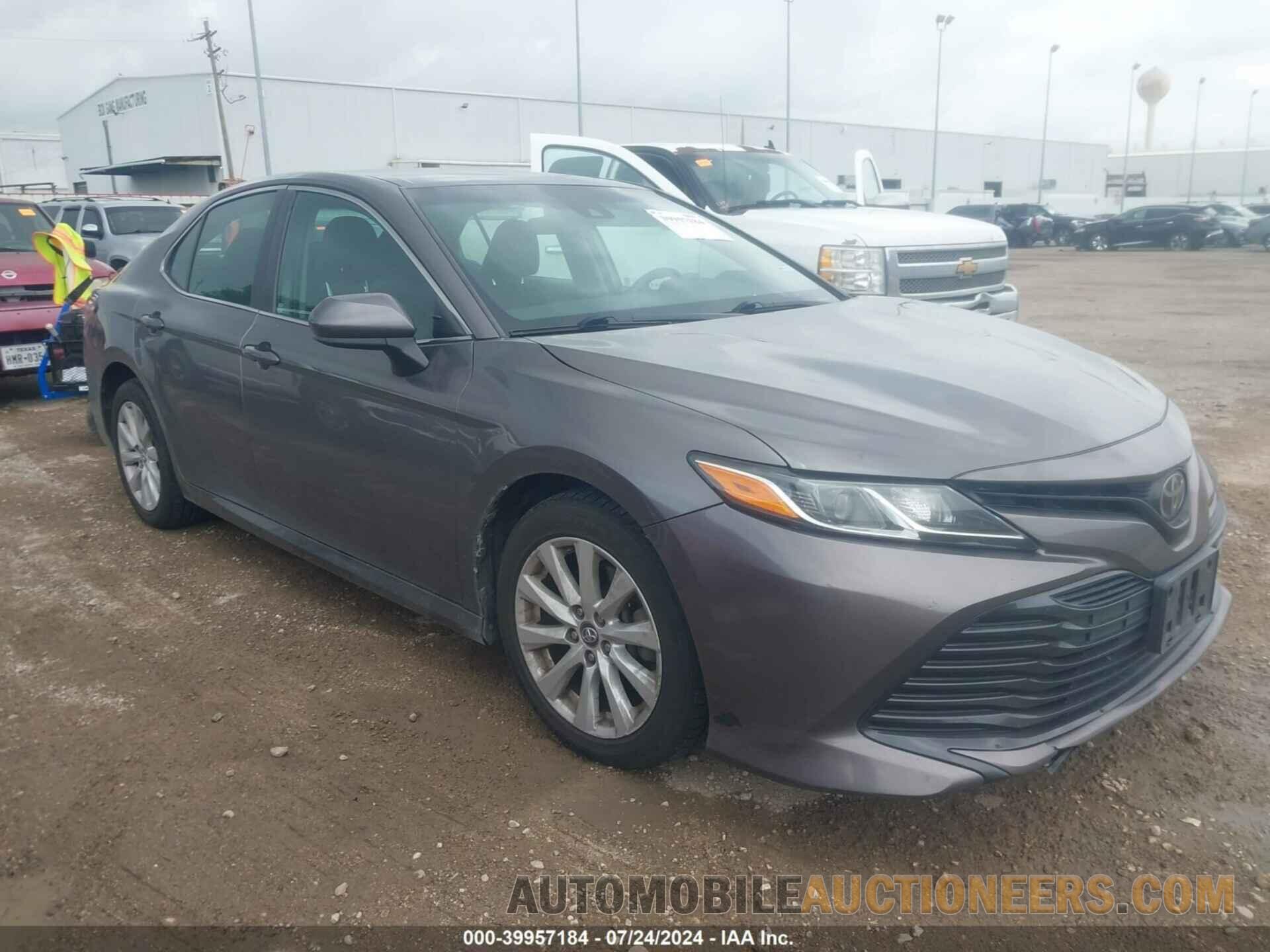 4T1B11HK4JU009260 TOYOTA CAMRY 2018